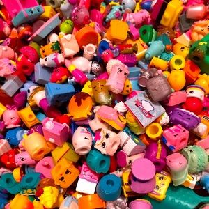 For all the shopkins lovers I’m doing mystery bags with 20 different shopkins